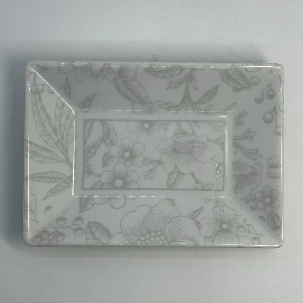 Rare Tiffany & Co Clinique Porcelain Trinket Jewelry Vanity Tray Plate Soap Dish
